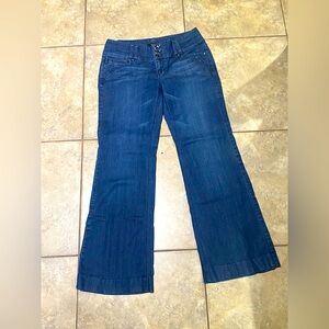 White House Black Market Wide Leg denim trousers size 10 regular. Medium wash.